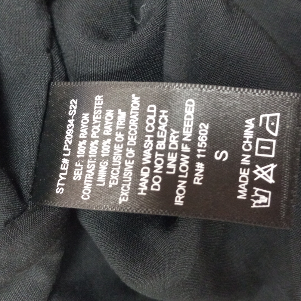 Lush - open back - open leg shorts jumpsuit - Picture 5 of 6